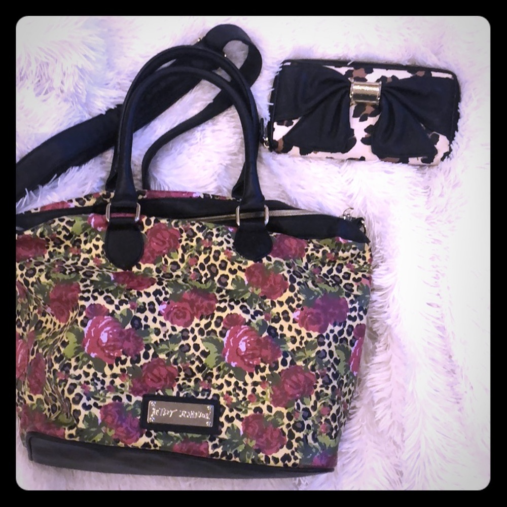 Betsey Johnson Shoulder bag and wallet